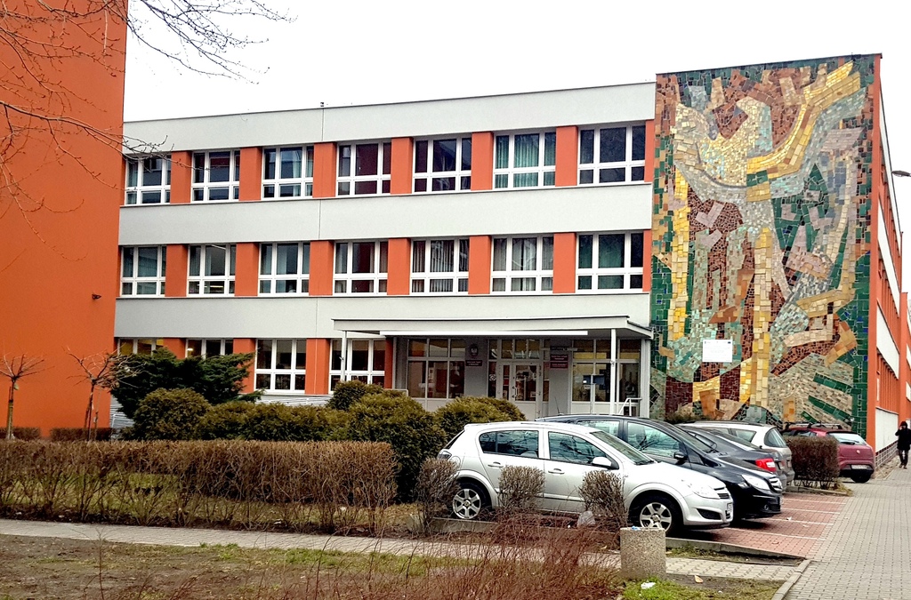 Budynek Instytutu Matematyki UŚ - od strony wejścia